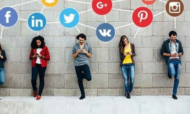 Etika digital dan peran manusia di era digital dan otomasi