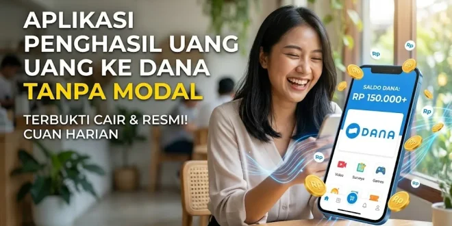 Wanita tersenyum memegang smartphone yang menampilkan saldo DANA dan koin reward